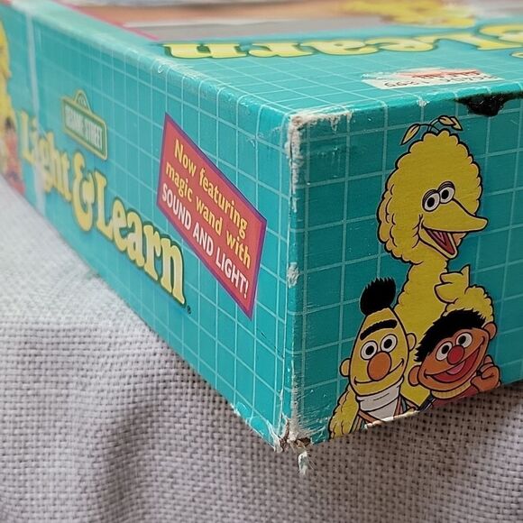 1991 Sesame Street Light and Learn letter & number game with magic wand 18 sheet - Picture 15 of 16